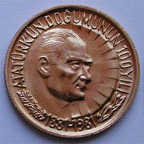 ATATÜRK'ÜN DOĞUMUNUN 100.YILI Altın Yarım Lira Hatıra Parası 